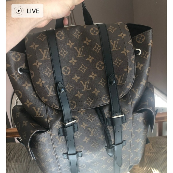 Backpack - Picture 3 of 4